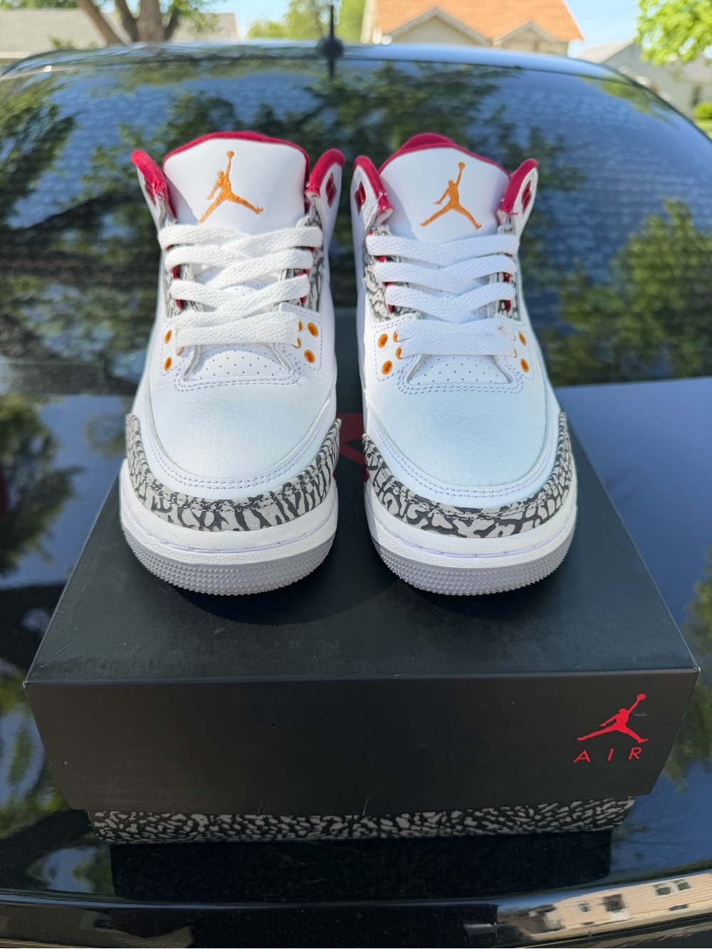 Jordan 3 Cardinal (GS) - Picture 2 of 6